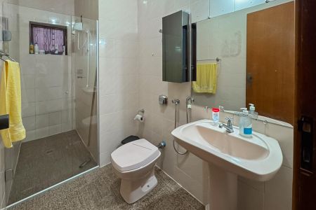 Casa para alugar com 3 quartos, 360m² em Fernão Dias, Belo Horizonte