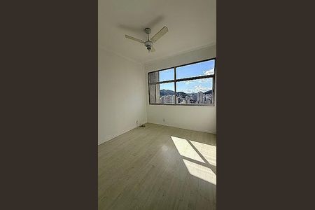 Apartamento à venda com 130m², 3 quartos e 1 vaga