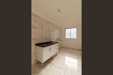 Casa para alugar com 51m², 2 quartos e 1 vaga Casa para alugar com 51m², 2 quartos e 1 vagaCozinha e Área de Serviço