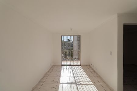 Casa para alugar com 51m², 2 quartos e 1 vaga Casa para alugar com 51m², 2 quartos e 1 vagaSala