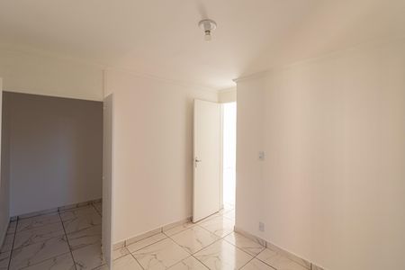 Quarto 1 de casa para alugar com 2 quartos, 51m² em Cangaiba, São Paulo