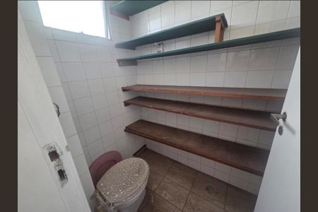 Banheiro de apartamento à venda com 2 quartos, 55m² em Vila Hamburguesa, São Paulo