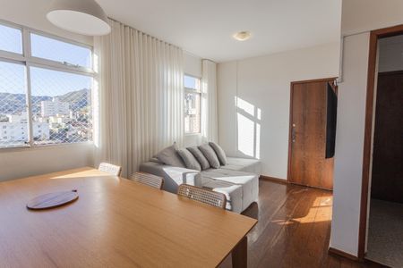 Apartamento à venda com 3 quartos, 90m² em Santa Efigênia, Belo Horizonte