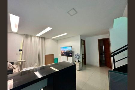 Casa à venda com 5 quartos, 186m² em Engenho do Mato, Niterói