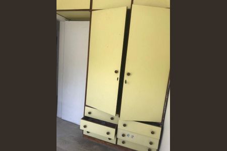 Casa à venda com 196m², 4 quartos e 1 vaga