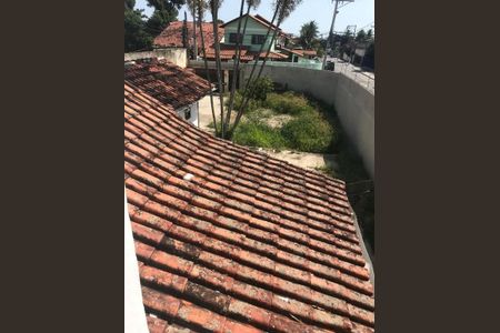Casa à venda com 196m², 4 quartos e 1 vaga