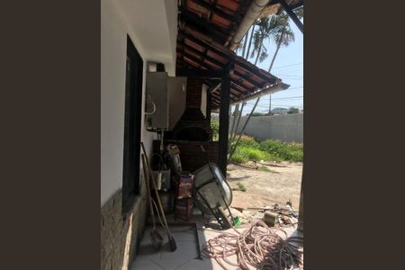 Casa à venda com 196m², 4 quartos e 1 vaga