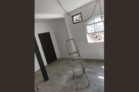Casa à venda com 196m², 4 quartos e 1 vaga