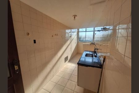 Apartamento à venda com 72m², 2 quartos e 1 vaga
