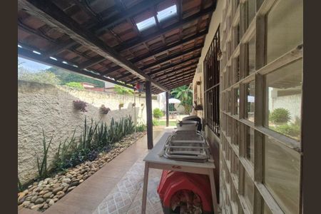 Casa à venda com 200m², 3 quartos e 2 vagas