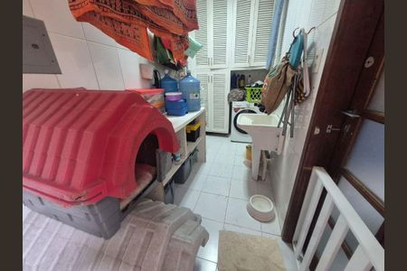 Casa à venda com 3 quartos, 200m² em Piratininga, Niterói