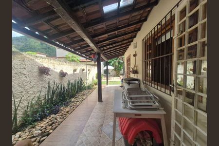 Casa à venda com 3 quartos, 200m² em Piratininga, Niterói