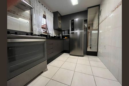 Casa à venda com 3 quartos, 131m² em Maravista, Niterói