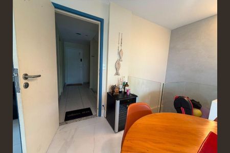 Apartamento à venda com 220m², 3 quartos e 3 vagas