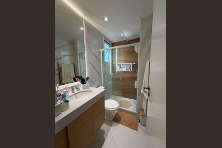 Apartamento à venda com 220m², 3 quartos e 3 vagas