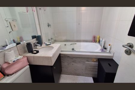 Banheiro Suíte 2 de casa à venda com 3 quartos, 280m² em Rudge Ramos, São Bernardo do Campo