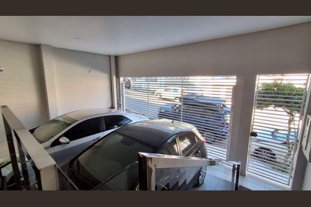 Garagem  de casa à venda com 3 quartos, 280m² em Rudge Ramos, São Bernardo do Campo