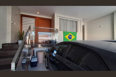 Garagem  de casa à venda com 3 quartos, 280m² em Rudge Ramos, São Bernardo do Campo