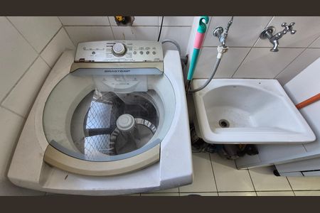 Lavanderia de apartamento para alugar com 2 quartos, 52m² em Parque Erasmo Assunção, Santo André