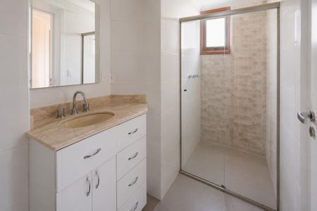 Apartamento para alugar com 234m², 3 quartos e 2 vagas Apartamento para alugar com 234m², 3 quartos e 2 vagasBanheiro 1