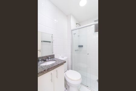 Banheiro de apartamento para alugar com 3 quartos, 75m² em Cidade Líder, São Paulo