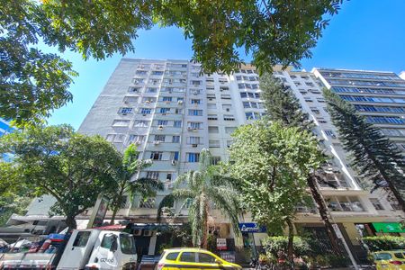 Apartamento para alugar com 82m², 2 quartos e sem vaga Apartamento para alugar com 82m², 2 quartos e sem vagaFachada