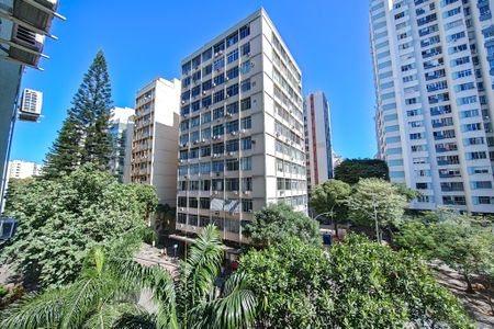 Apartamento para alugar com 82m², 2 quartos e sem vaga Apartamento para alugar com 82m², 2 quartos e sem vagaVista