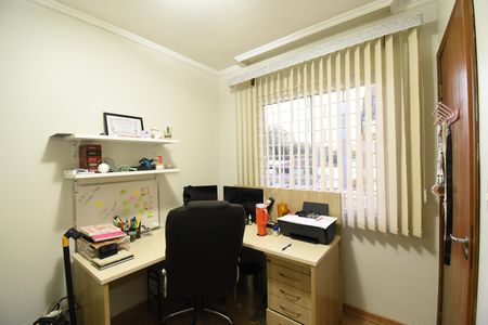 Casa de condomínio à venda com 220m², 3 quartos e 2 vagasQuarto 3