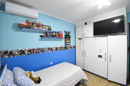 Casa de condomínio à venda com 220m², 3 quartos e 2 vagasQuarto 2