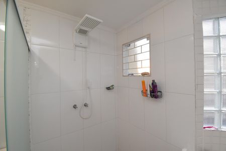 Casa de condomínio à venda com 220m², 3 quartos e 2 vagasSuíte