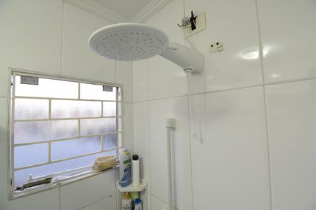 Casa de condomínio à venda com 220m², 3 quartos e 2 vagasBanheiro 2
