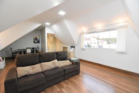 Casa de condomínio à venda com 220m², 3 quartos e 2 vagasÁtico