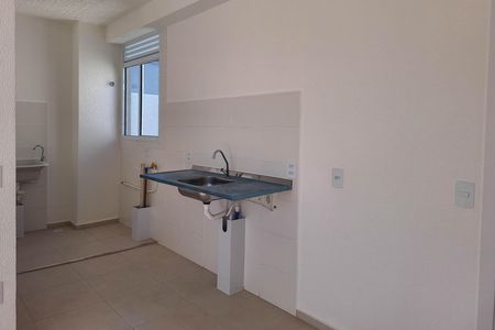 Cozinha de apartamento para alugar com 2 quartos, 50m² em Várzea das Mocas, São Gonçalo