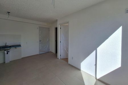 Sala de apartamento para alugar com 2 quartos, 50m² em Várzea das Mocas, São Gonçalo