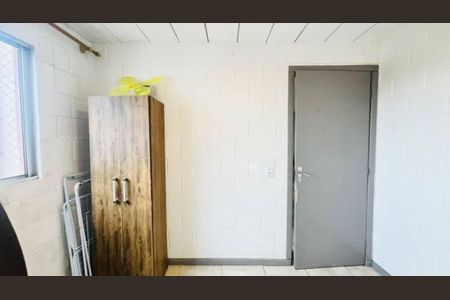 Quarto 2  de apartamento para alugar com 2 quartos, 40m² em Estância Velha, Canoas