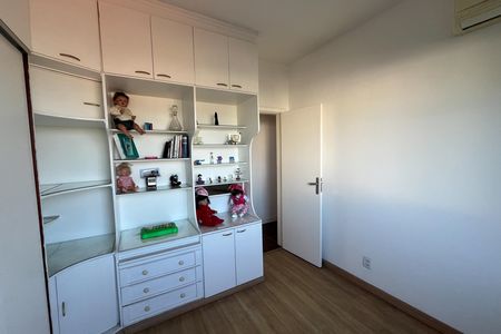 Quarto 1 de apartamento à venda com 3 quartos, 120m² em Jardim Guanabara, Rio de Janeiro