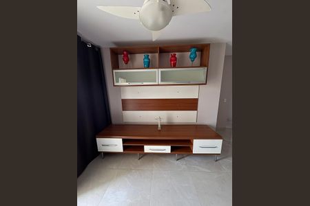 Apartamento à venda com 165m², 3 quartos e 2 vagas Apartamento à venda com 165m², 3 quartos e 2 vagasSala