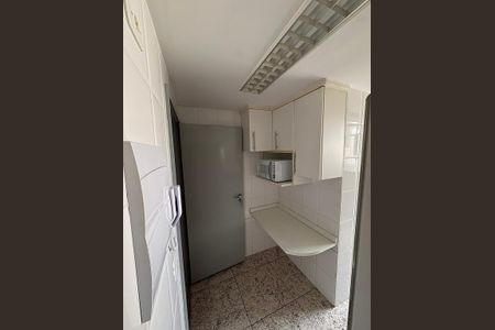 Apartamento à venda com 165m², 3 quartos e 2 vagas Apartamento à venda com 165m², 3 quartos e 2 vagasCozinha