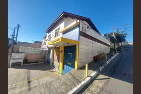 Casa para alugar com 117m², 2 quartos e 4 vagas Casa para alugar com 117m², 2 quartos e 4 vagasPlaca QuintoAndar Instalada