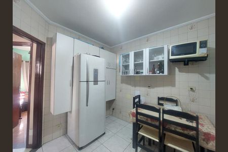 Casa para alugar com 117m², 2 quartos e 4 vagas Casa para alugar com 117m², 2 quartos e 4 vagasCozinha