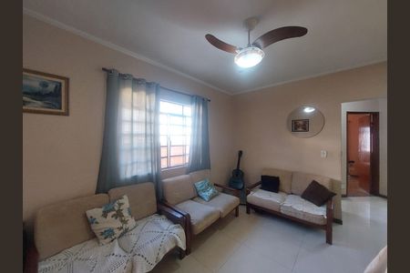 Casa para alugar com 117m², 2 quartos e 4 vagas Casa para alugar com 117m², 2 quartos e 4 vagasSala
