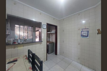 Casa para alugar com 117m², 2 quartos e 4 vagas Casa para alugar com 117m², 2 quartos e 4 vagasCozinha