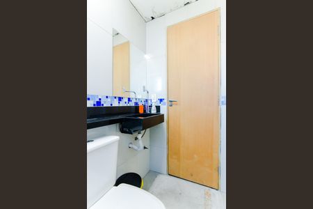 Banheiro de apartamento à venda com 2 quartos, 64m² em Macedo, Guarulhos