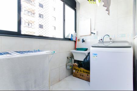 Apartamento à venda com 64m², 2 quartos e 1 vagaÁrea de Serviço