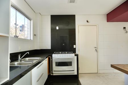 Apartamento à venda com 135m², 4 quartos e 2 vagas Apartamento à venda com 135m², 4 quartos e 2 vagasCozinha