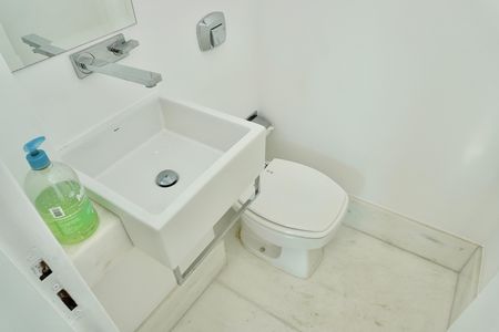 Apartamento à venda com 135m², 4 quartos e 2 vagas Apartamento à venda com 135m², 4 quartos e 2 vagasSala - Lavabo