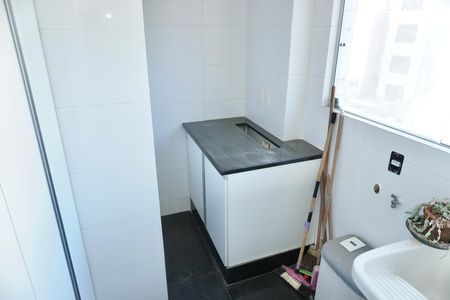 Apartamento à venda com 135m², 4 quartos e 2 vagas Apartamento à venda com 135m², 4 quartos e 2 vagasÁrea de Serviço