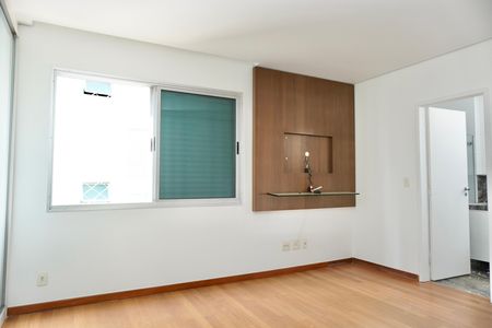 Apartamento à venda com 135m², 4 quartos e 2 vagas Apartamento à venda com 135m², 4 quartos e 2 vagasSuíte 2