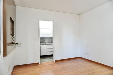 Apartamento à venda com 135m², 4 quartos e 2 vagas Apartamento à venda com 135m², 4 quartos e 2 vagasSuíte 2