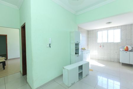 Casa para alugar com 500m², 2 quartos e 2 vagas